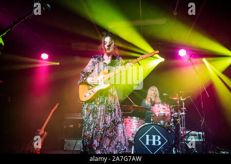 Manchester, UK. 01 novembre 2019. Honeyblood effectuer à la Manchester Academy 3 sur leur tournée britannique en pleine vue, Manchester 2019-11-01 Banque D'Images