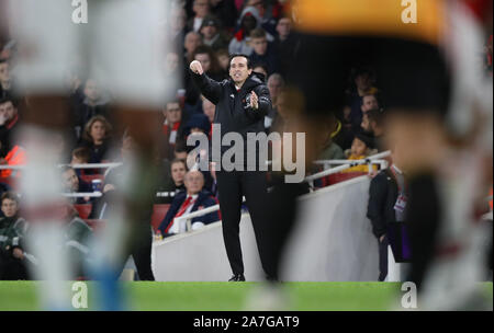 Londres, Royaume-Uni. 09Th Nov, 2019. Unai Emery (manager) à l'arsenal l'Arsenal v Wolverhampton Wanderers English Premier League match à l'Emirates Stadium, au Royaume-Uni le 2 novembre 2019. **Utilisation éditoriale uniquement, licence requise pour un usage commercial. Aucune utilisation de pari, de jeux ou d'un seul club/ligue/dvd publications** Crédit : Paul Marriott/Alamy Live News Banque D'Images