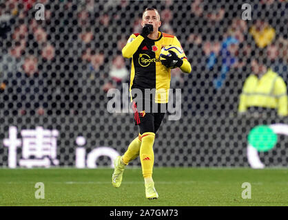 Gerard Deulofeu du Watford célèbre après avoir marqué une pénalité au cours de la Premiership match à Vicarage Road, Watford. Banque D'Images