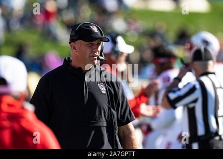 Winston-Salem, NC, USA. 2e Nov, 2019. North Carolina State Wolfpack entraîneur en chef Dave Doeren au cours du troisième trimestre de la NCAA se rencontreront à BB&T Field à Winston-Salem, NC. (Scott Kinser/Cal Sport Media). Credit : csm/Alamy Live News Banque D'Images