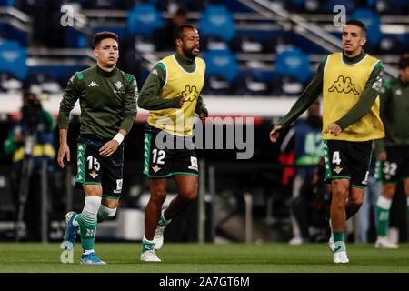 Stade Santiago Bernabeu, Madrid, Espagne. 2e Nov, 2019. La Liga Football, Real Madrid contre Real Betis ; Alex Moreno (17 ans) Pré-match warm-up - usage éditorial : Action Crédit Plus Sport/Alamy Live News Banque D'Images