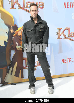 Le 2 novembre 2019, Westwood, Californie, USA : 02 novembre 2019 - Westwood, Californie - Justin Tranter. ''L'Netflix Klaus'' Los Angeles Premiere tenue au Regency Village Theatre. Crédit photo : Birdie Thompson/AdMedia (crédit Image : © Birdie Thompson/AdMedia via Zuma sur le fil) Banque D'Images