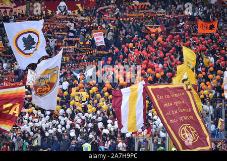 Rome, Italie. 09Th Nov, 2019. Serie A Football v Roma Napoli, stade olympique.Rome (Italie), Novembre 02nd, 2019 fans de Rome : Crédit Photo Agency indépendante/Alamy Live News Banque D'Images