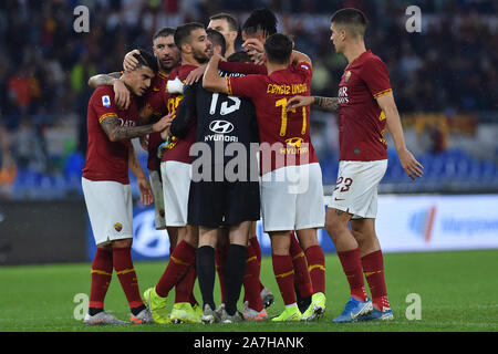 Rome, Italie. 09Th Nov, 2019. Serie A Football v Roma Napoli, stade olympique.Rome (Italie), Novembre 02nd, 2019 Les joueurs de football à Rome célèbre à la fin de jeu indépendant Crédit : Photo Agency/Alamy Live News Banque D'Images