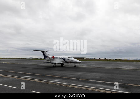 Embraer Phenom 100 à l'aéroport de Biarritz, France Banque D'Images