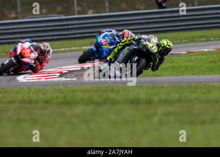 Le circuit de Sepang, Malaisie, Sepang. 29Th sep 2019. MotoGP de Malaisie, la Journée de la course, Valentino Rossi mène Jack Miller et Alex rin pendant la course - usage éditorial : Action Crédit Plus Sport/Alamy Live News Banque D'Images