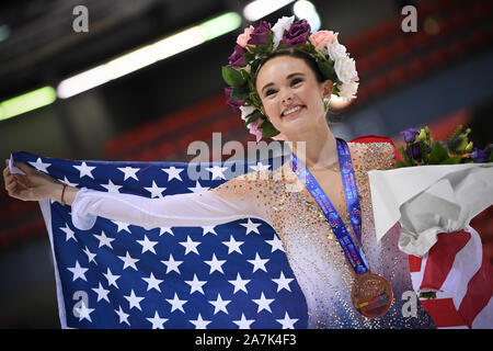 Grenoble, France. 2e Nov 2019. Mesdames patinage libre awards Mariah, BELL, de l'USA, la troisième place, à l'ISU Grand Prix of Figure Skating, 2019 Internationaux de France 2019 de patinage, patinoire à Polesud le 02 novembre, 2019 à Grenoble, France. Credit : Raniero Corbelletti/AFLO/Alamy Live News Banque D'Images