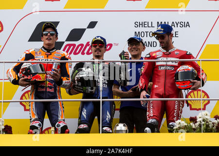 Le circuit de Sepang, Sepang en Malaisie. 29Th sep 2019. MotoGP de Malaisie, la Journée de la course, Marc Márquez, lauréat Maverick Viñales et 3ème placé Andrea Dovizioso sur le podium - usage éditorial : Action Crédit Plus Sport/Alamy Live News Banque D'Images