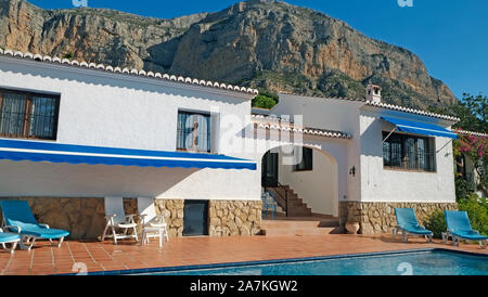 L'Espagnol Villa Javea Xabia Espagne Espana Europe Penyaparda Ermita Banque D'Images