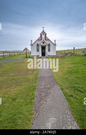 La Chapelle italienne, une chapelle catholique sur Lamb Holm dans les îles Orkney construit pendant la Seconde Guerre mondiale par les prisonniers de guerre italiens, Ecosse Banque D'Images