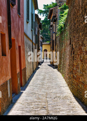 Rue étroite en Citta di Castello , Italie Banque D'Images