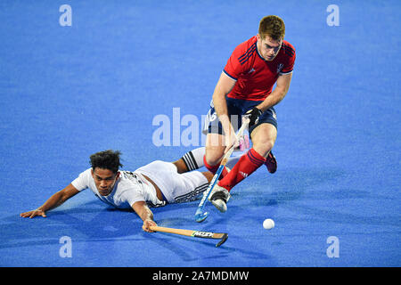 Londres, Royaume-Uni. Nov 03, 2019. Henry Weir de Grande-Bretagne au cours de match de qualification olympique de la FIH : Grande-Bretagne contre la Malaisie (hommes) à Lea Valley Hockey et Tennis Center le dimanche, Novembre 03, 2019 à Londres en Angleterre. Credit : Taka G Wu/Alamy Live News Banque D'Images