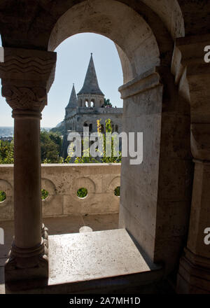 Des détails architecturaux du Bastion des Pêcheurs (Halászbástya). La colline du château de Buda Banque D'Images