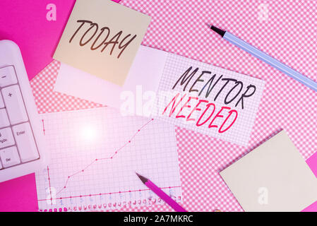 Écrit remarque montrant nécessaires. Mentor Concept d'affaires pour l'aide pour plus d'expérience recherché ou plus au fait la démonstration de l'écriture et d'équipements c Banque D'Images