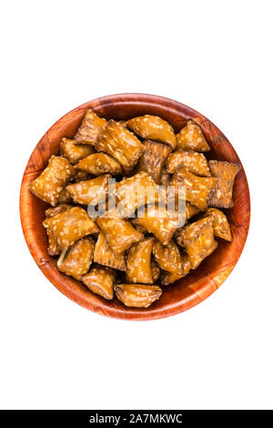 Pile de crunchy bretzels de remplissage avec des collations oreillers Banque D'Images