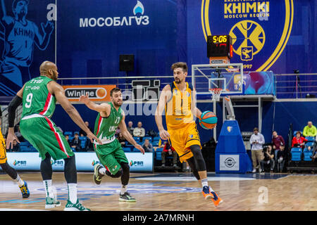 Alexey Shved, # 1 de Khimki Moscow vu en action pendant la Fédération de VTB United League entre Khimki Moscow et les CINU Kazan.(score final ; 109:83 Khimki MOSCOW FÉDÉRATION DE VTB) Banque D'Images