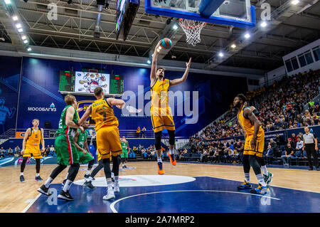 Alexey Shved, # 1 de Khimki Moscow vu en action pendant la Fédération de VTB United League entre Khimki Moscow et les CINU Kazan.(score final ; 109:83 Khimki MOSCOW FÉDÉRATION DE VTB) Banque D'Images