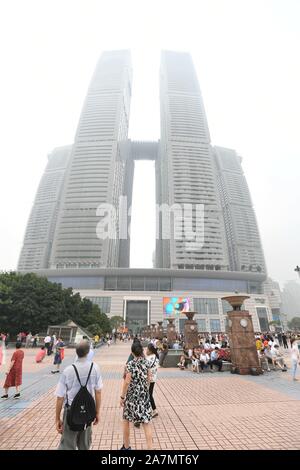 Avis de nouvel Chongqing Raffles City Shopping Square, investi par CapitaLand, l'un des plus importantes sociétés immobilières, à Chongqing, Chine, Banque D'Images