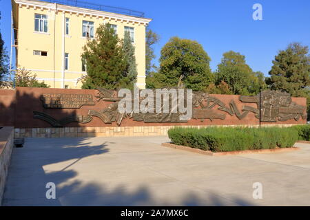 Flamme éternelle, Bratskiye Mogily Monument à Tachkent en Ouzbékistan Banque D'Images