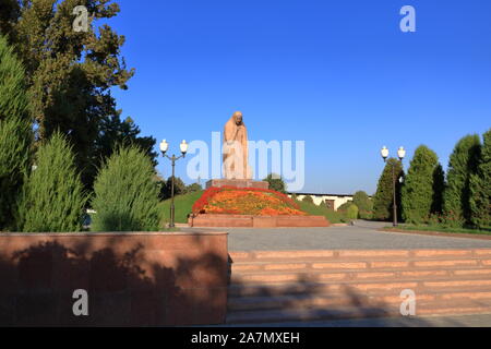 Flamme éternelle, Bratskiye Mogily Monument à Tachkent en Ouzbékistan Banque D'Images