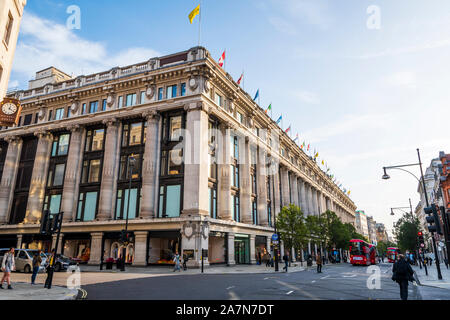 Selfridges à Londres Banque D'Images