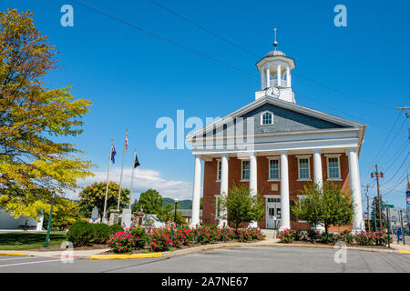 Fulton County Courthouse, 201 North 2nd Street, McConnellsburg, PA Banque D'Images