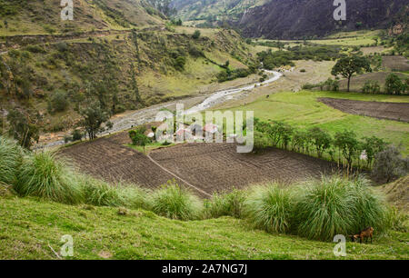 Paysage le long de la boucle de Quilotoa Quilotoa, Trek, Équateu Banque D'Images