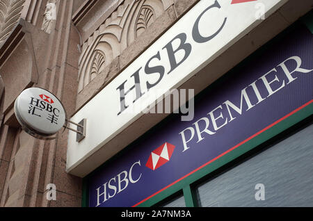 --FILE--Vue d'une direction de la HSBC (Hongkong and Shanghai Banking Corporation Limited) à Shanghai, Chine, 12 mai 2016. Le chef de l'exécutif de HSBC Banque D'Images