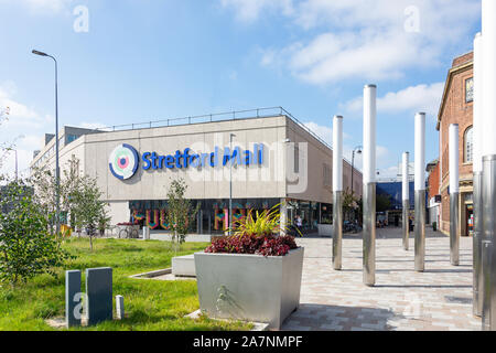 Stretford Mall, Chester Road, Stretford, Trafford, Greater Manchester, Angleterre, Royaume-Uni Banque D'Images