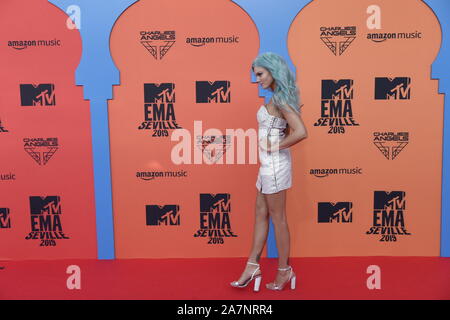 Le 3 novembre 2019, Séville, Andalousie, Espagne : Becca Dudley assiste aux MTV Europe Music Awards 2019 (EMAS) au centre des congrès et des Expositions Fibes le 3 novembre 2019 à Séville, Espagne (Image Crédit : © Jack Abuin/Zuma sur le fil) Banque D'Images