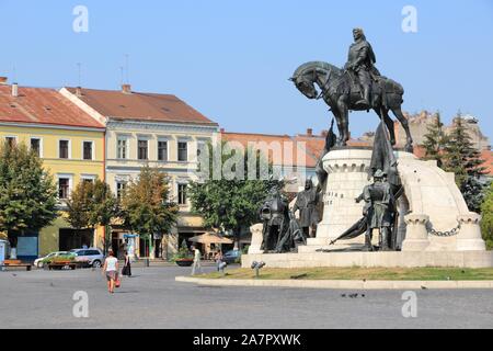 CLUJ NAPOCA, Roumanie - 26 août 2012 : visite de la vieille ville de Cluj-Napoca. Cluj-Napoca est la 2ème ville la plus peuplée de France avec 324 576 ci Banque D'Images