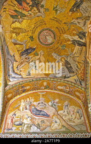 ISTANBUL Turquie ÉGLISE DU SAINT SAUVEUR À Chora grec orthodoxe BYZANTIN MOSAÏQUES ILLUSTRANT DES ÉVÉNEMENTS DANS LA BIBLE SUR LES PLAFONDS Banque D'Images