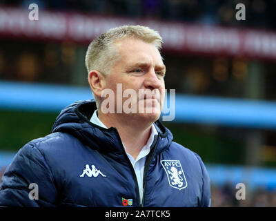 2 novembre 2019, la Villa du Parc, Birmingham, Angleterre, Premier League, Aston Villa v Liverpool : Aston Villa manager Dean Smith en allant à l'creusé hors Crédit : Conor Molloy/News Images Banque D'Images