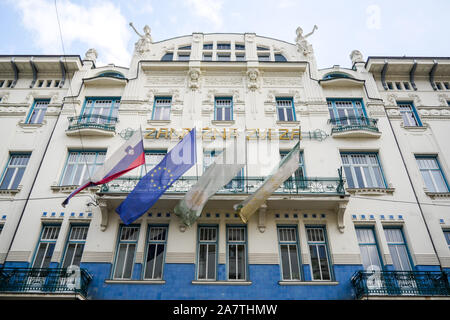 Zadružna zveza Slovenije z omejeno odgovornostjo, zadruga, Ljubljana, Slovénie Banque D'Images