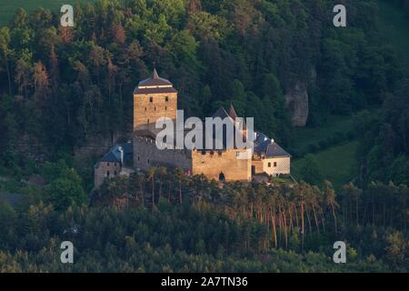 Château Kost dans le Paradis de Bohême. République tchèque. Photo aérienne Banque D'Images