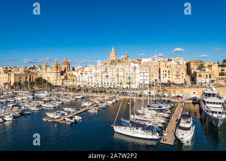 Marina et port de Birgu, Malte Banque D'Images