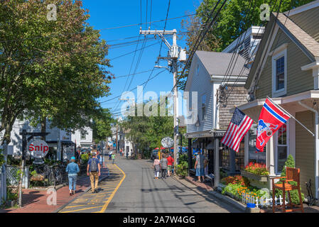 Commercial Street (la rue principale) à Provincetown, Cape Cod, Massachusetts, USA Banque D'Images