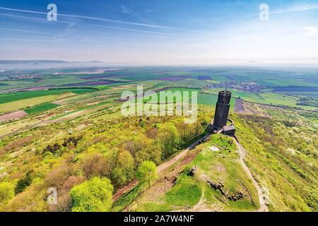 Hazmburk est un remarquable ruine d'un château fort gothique près de Klapy village. Les ruines sont protégées en tant que monument culturel de la République tchèque Banque D'Images