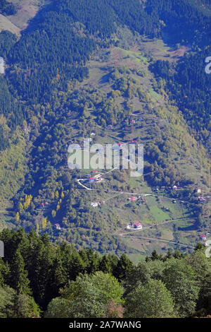 Vue supérieure du village de cosandere maçka turquie trabzon Banque D'Images