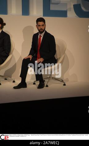 Barcelone, Espagne. 08Th Nov, 2019. Roi d'Espagne Felipe VI et la Princesse des Asturies Leonor de Bourbon au cours de 10 delevery edition "Fundacion Princesa de Girona " awards à Barcelone le lundi 4 octobre 2019. Credit : CORDON PRESS/Alamy Live News Banque D'Images