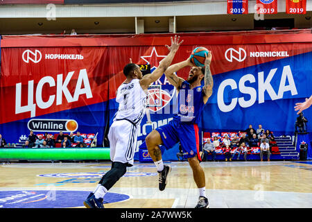 # 5 Mike James de CSKA Moscou vu en action contre Avtodor Saratov VTB United League au cours de la match à Moscou.(score final ; le CSKA Moscou 103:79 Avtodor Saratov) Banque D'Images