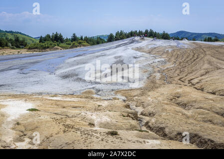 Vue aérienne de Vulcanii Noroiosi Paclele Mari - Berca volcans de boue réservation géologiques et botaniques dans Scortoasa commune, Roumanie Banque D'Images