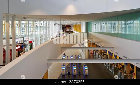 La VILLE DE QUÉBEC, CANADA -2 nov 2019- Vue de l'Aéroport International Jean Lesage (YQB) dans la ville de Québec, Canada. Banque D'Images