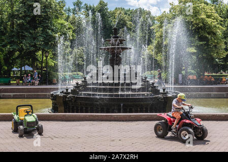Fontaine à Chisinau, capitale de la République de Moldova Banque D'Images