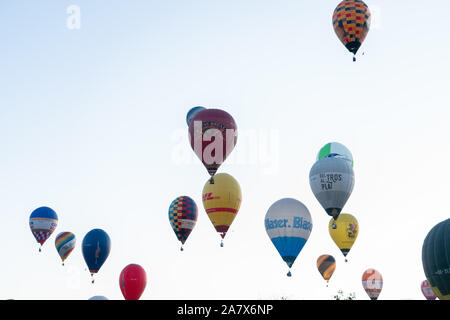 Maria de la Salud, Baleares / Espagne - Octobre 26, 2019 Description : les avis de vol, championnat d'événement. Ciel du matin. Banque D'Images