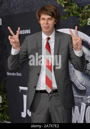 LOS ANGELES, CA - le 10 juin 2015 : Lili22 Cardarople lors de la première mondiale de 'Jurassic World' au Kodak Theater, Hollywood. © 2015 Paul Smith / Featureflash Banque D'Images