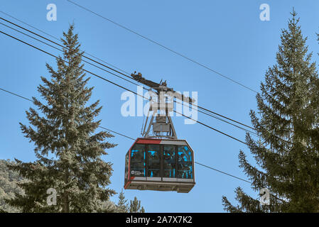 Le téléphérique de Fuente Dé situé dans la région de Liébana dans Picos de Europa et rejoint le point de vue El Cable., Cantabria, Spain, Europe Banque D'Images