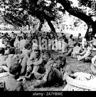 À propos de mai 1942 au cours de la marche de la mort de Bataan Le camp de prisonniers de Cabanatuan - n'utilisez pas cette légende au crayon au dos Banque D'Images