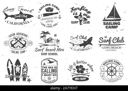 Ensemble de sailing camp, yacht club et club de surf de badges. Vecteur. Concept pour chemise, imprimer, stamp ou tee. Typographie vintage design avec surf et bateau à voile silhouette. Eau extrême sport. Illustration de Vecteur