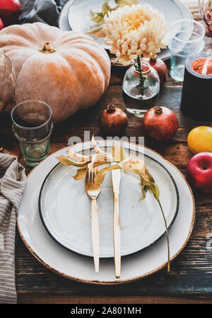 Table d'automne pour Thanksgiving day journée de travail ou de la famille gatherting Banque D'Images